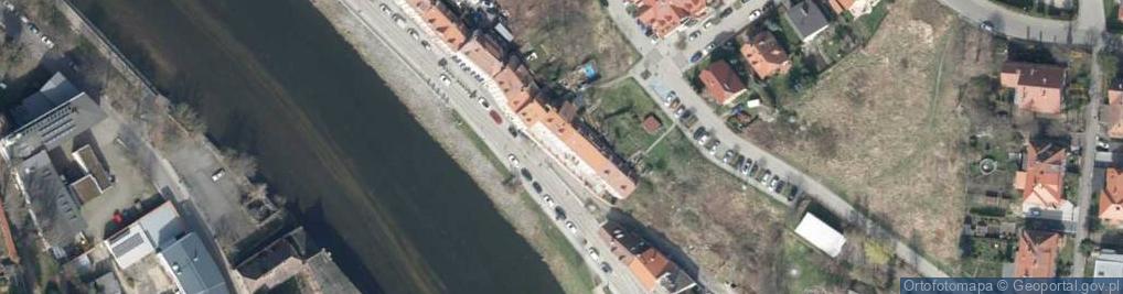 Zdjęcie satelitarne Atelier Urody