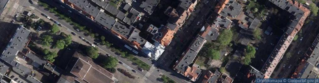 Zdjęcie satelitarne Attic