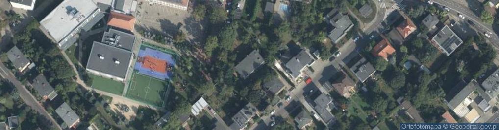 Zdjęcie satelitarne Barbara Jarzęcka Klub Dziecięcy Twórcze Łapki