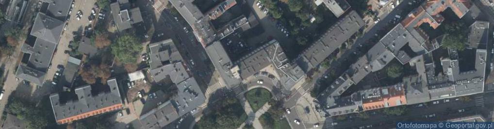 Zdjęcie satelitarne C i C