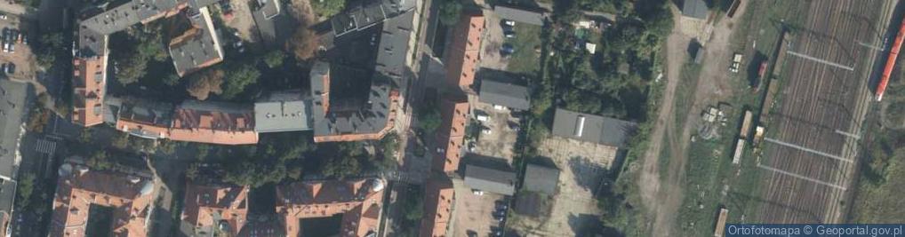 Zdjęcie satelitarne C Studio