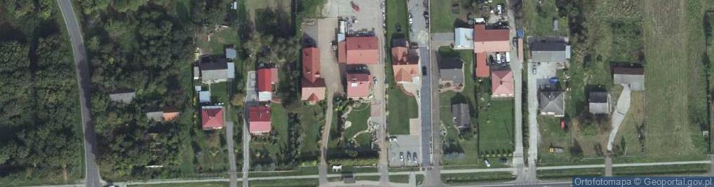 Zdjęcie satelitarne Celbruk. Układanie kostki brukowej, ogrodzenia, kamień elewacyj