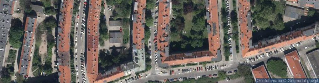 Zdjęcie satelitarne Centrala Muzyki Tradycyjnej