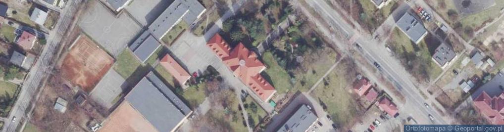 Zdjęcie satelitarne Centrum Edukacji Zawodowej Ostrowiec św
