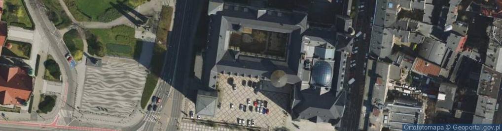 Zdjęcie satelitarne Centrum Kultury Zamek