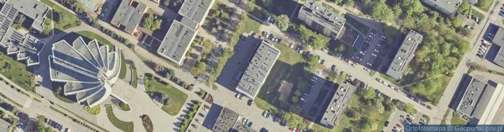 Zdjęcie satelitarne Ćwik Anna Otucha Pielęgniarstwo Środowiskowo Rodzinne H Banaczek A Ćwik H Gancarz J Kozioł D Wanatowicz