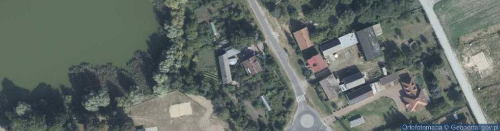 Zdjęcie satelitarne Dama Ranft Elżbieta Uznański Sławomir