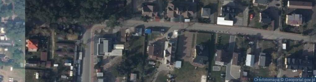 Zdjęcie satelitarne Dęb - 3 Ludwik Kur