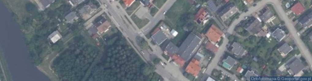 Zdjęcie satelitarne Delikatesy Fuks Karolina Broc