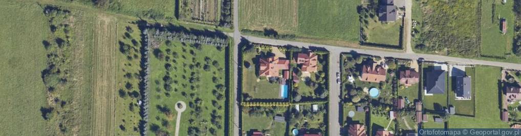 Zdjęcie satelitarne Dorota Lipska-Płachta 1) Space-Trans, 2) Mega Myjnia D.Lipska-Płachta, A.Darzycki