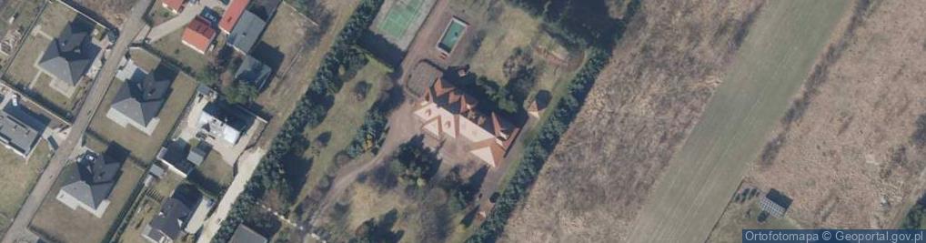 Zdjęcie satelitarne Dutch Trailers