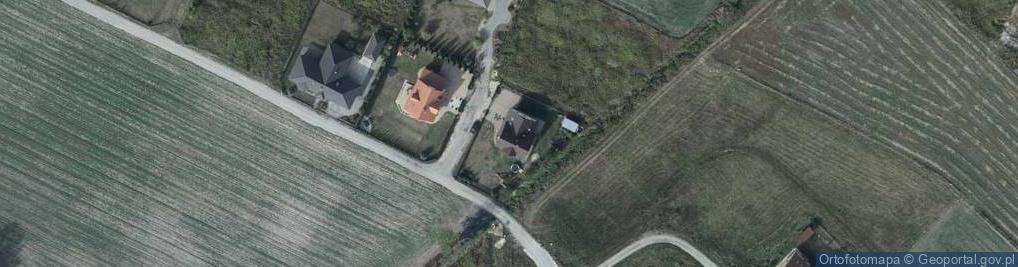 Zdjęcie satelitarne Edward Hełmiński - Działalność Gospodarcza