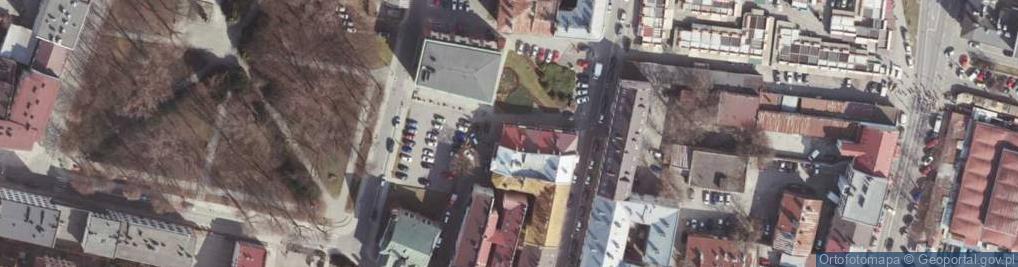 Zdjęcie satelitarne Expres Yard Hurt Detal