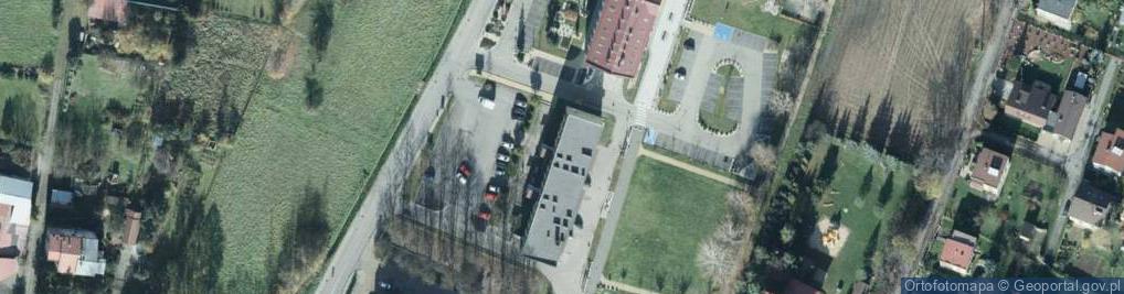 Zdjęcie satelitarne F H U Adex