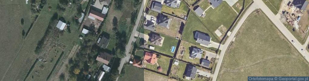 Zdjęcie satelitarne F H U Predo