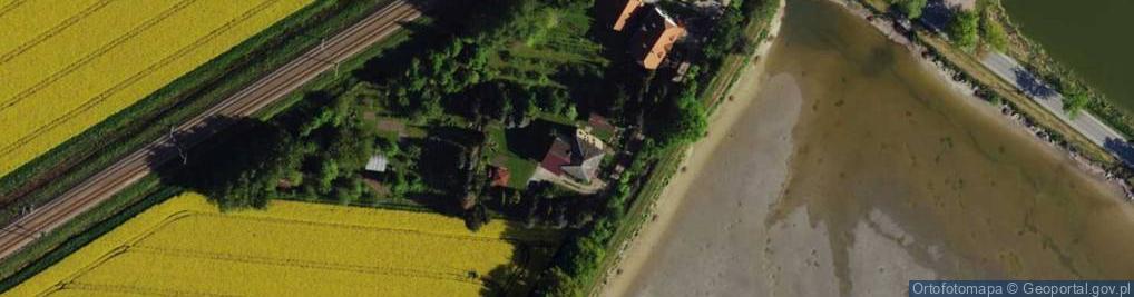 Zdjęcie satelitarne F H Wamar