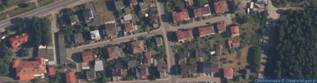 Zdjęcie satelitarne Firma Handlowa Attyka
