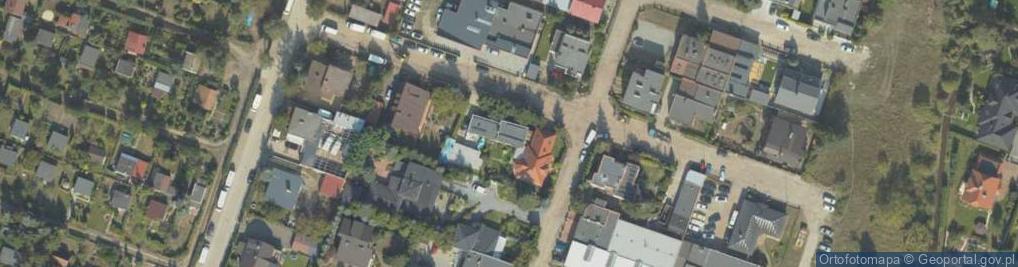 Zdjęcie satelitarne Form Deco Iwo Kaznowski, Jakub Sowiński