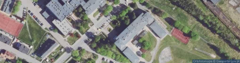 Zdjęcie satelitarne Fundacja Na Rzecz Zespołu Szkół w Ozimku i Obchodów 50 Lecia Szkoły