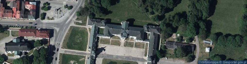 Zdjęcie satelitarne Fundacja Ochrony Zespołu Pałacowo Parkowego w Radzyniu Podlaskim