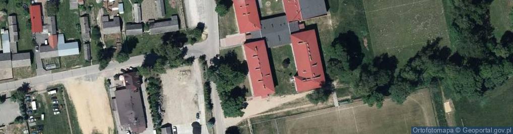 Zdjęcie satelitarne Gimnazjum w Wojcieszkowie