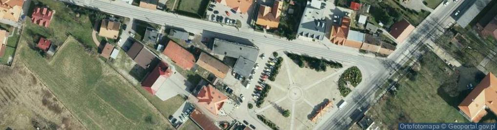 Zdjęcie satelitarne Gminne Centrum Kultury i Czytelnictwa w Radłowie