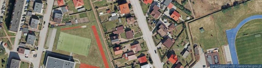 Zdjęcie satelitarne Gminny Klub Sportowy Nowiny