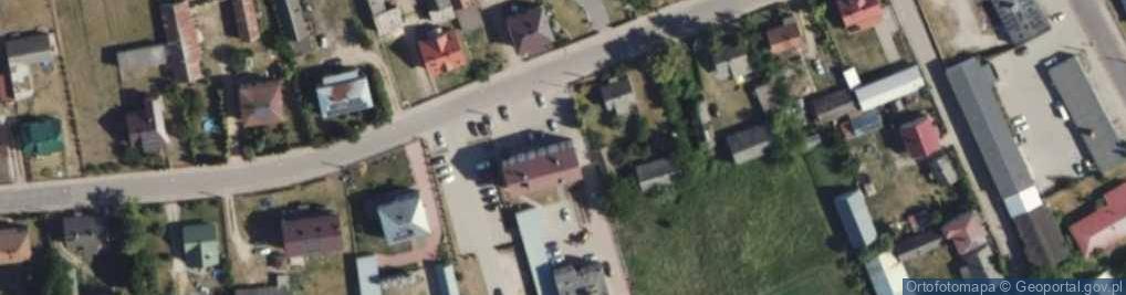 Zdjęcie satelitarne Gminny Ośrodek Kultury w Trzciannem