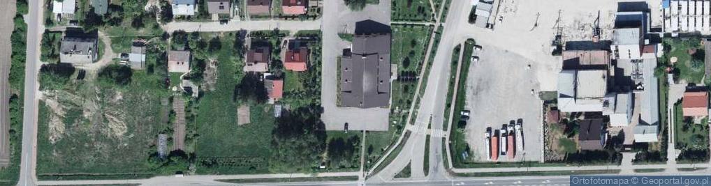 Zdjęcie satelitarne Gminny Ośrodek Kultury w Zalesiu