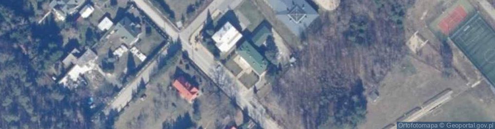 Zdjęcie satelitarne Gminny Ośrodek Pomocy Społecznej w Garbatce Letnisko