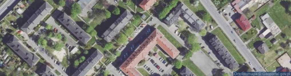 Zdjęcie satelitarne Gminny Zakład Oświaty w Ozimku