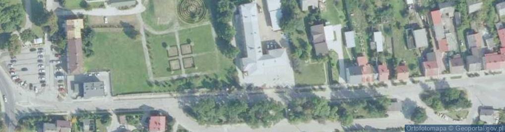 Zdjęcie satelitarne Gminny Zespół Ekonomiczno Administracyjny Szkół i Przedszkoli