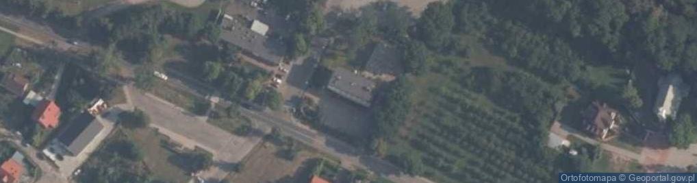Zdjęcie satelitarne Gminny Zespół Ekonomiczno Administracyjny Szkół w Radzanowie