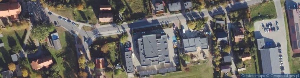 Zdjęcie satelitarne Gminny Zespół Obsługi Oświaty w Sadkach