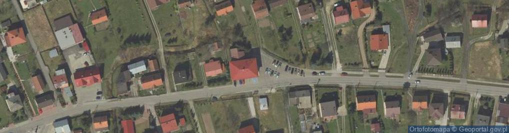 Zdjęcie satelitarne Gminny Zespół Obsługi Szkół i Przedszkoli w Rzezawie