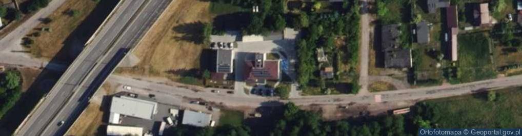 Zdjęcie satelitarne Gminny Zespół Oświaty w Kowiesach