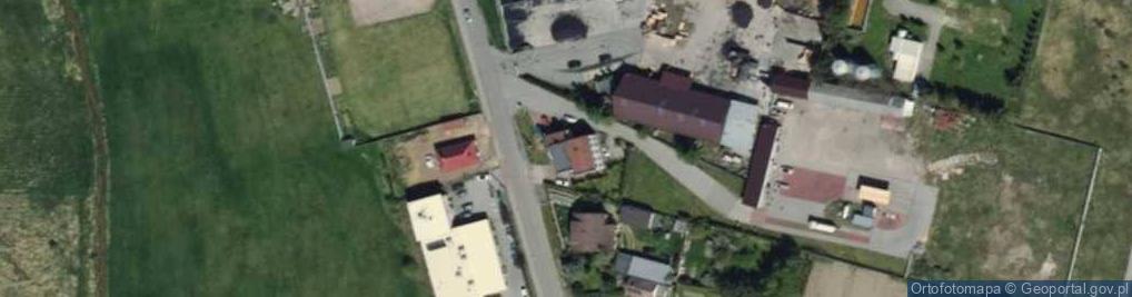 Zdjęcie satelitarne Gminny Zespół Oświaty w Opatowie