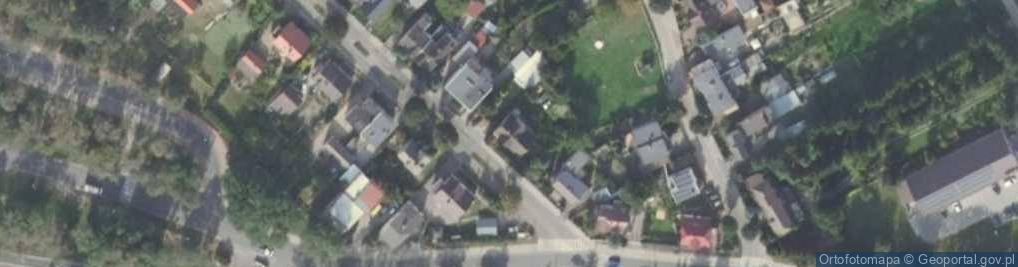 Zdjęcie satelitarne Handel Usługi Produkcja Mada