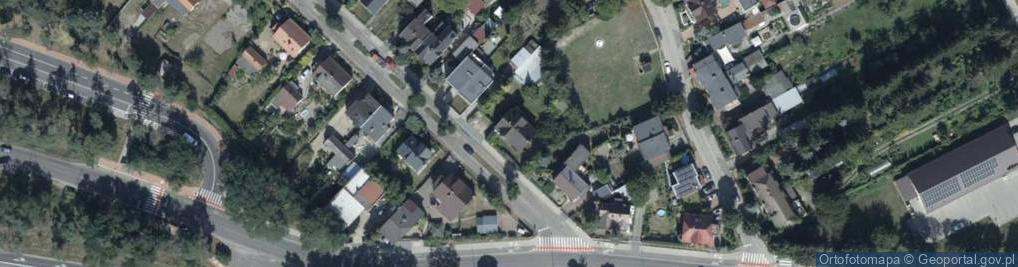 Zdjęcie satelitarne Handel Usługi Produkcja Mada