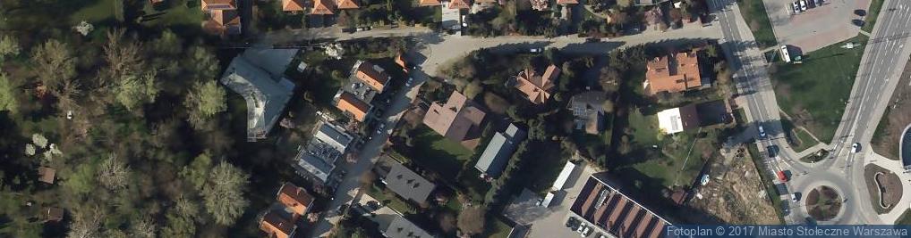 Zdjęcie satelitarne House Up