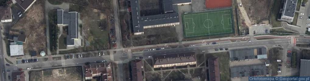 Zdjęcie satelitarne IV Liceum Ogólnokształcące im Stefana Roweckiego Grota w Piotrkowie Tryb
