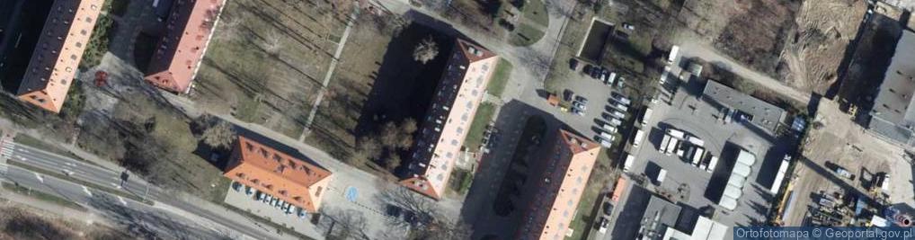Zdjęcie satelitarne Jednostka Wojskowa nr 5702