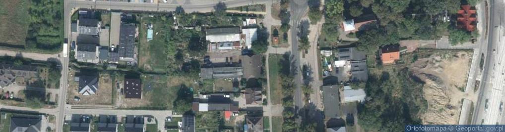 Zdjęcie satelitarne Jezuit Artur Kadej Leszek Gałan Leon