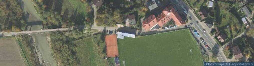 Zdjęcie satelitarne Klub Sportowy Kolejarz w Stróżach