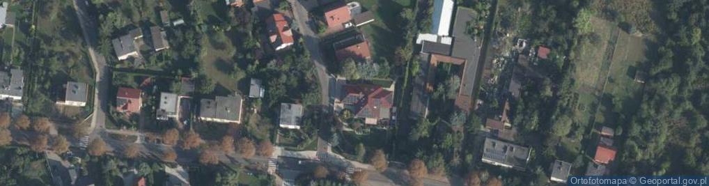 Zdjęcie satelitarne KM Building