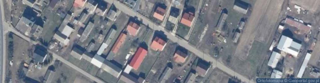 Zdjęcie satelitarne Kółko Rolnicze w Uchaczach