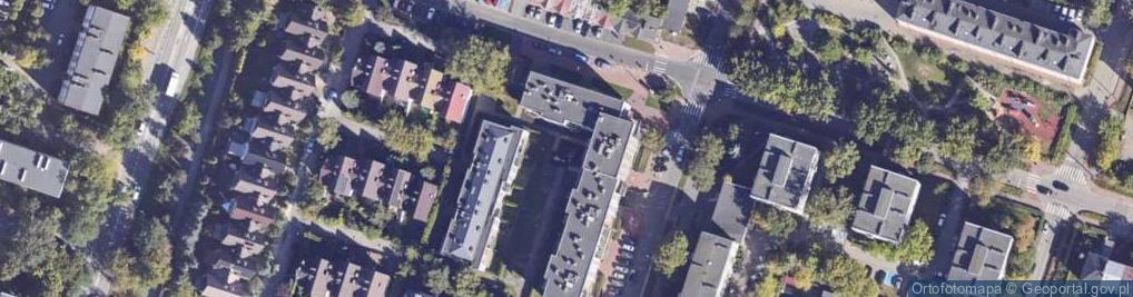 Zdjęcie satelitarne Kufer Centrum Kolekcjonerstwa