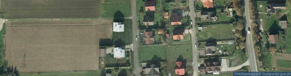 Zdjęcie satelitarne Ładnie.