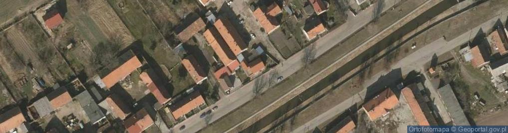 Zdjęcie satelitarne Liternictwo Kucie Liter w Kamieniu Marek Misiaszek