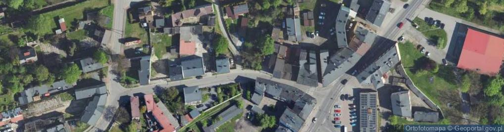 Zdjęcie satelitarne Look Paulina Sutor